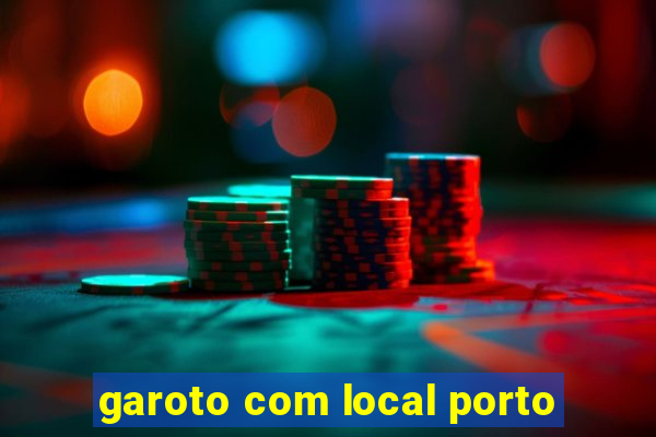 garoto com local porto